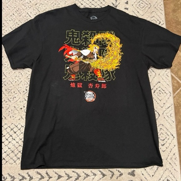 Demon Slayer - Rengoku Pose T-Shirt black short sleeve - Picture 3 of 6